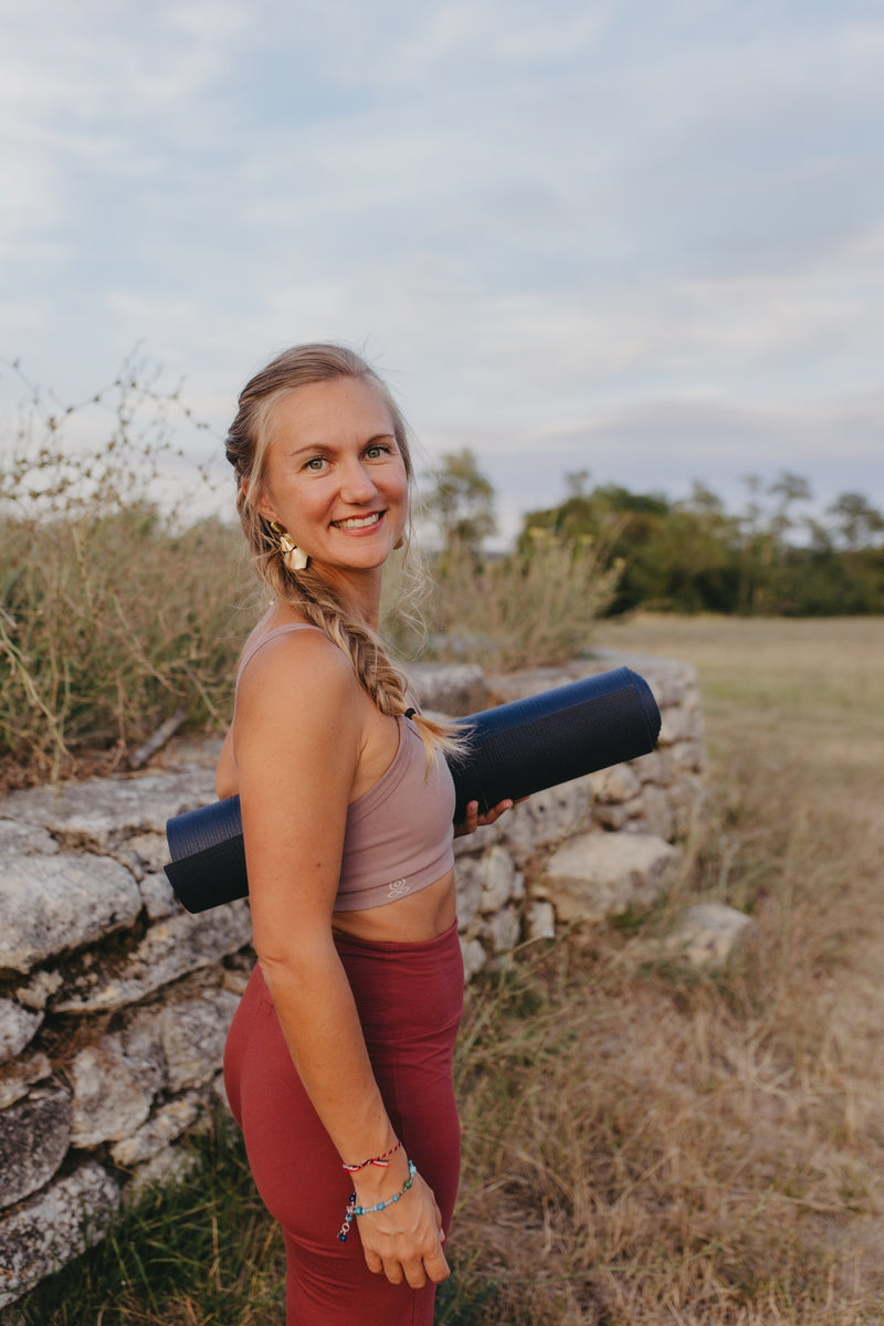 Alexandra Kardas, praticienne yoga, Ayurveda et Reiki