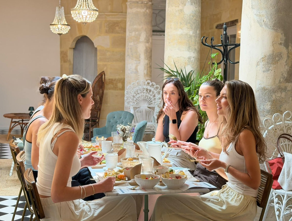 Brunch entre amies sous les colonnes du Comptoir